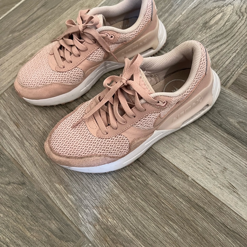 Women's Nike air max Blush size 8